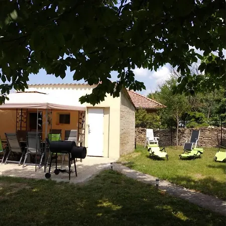 Apartman House *